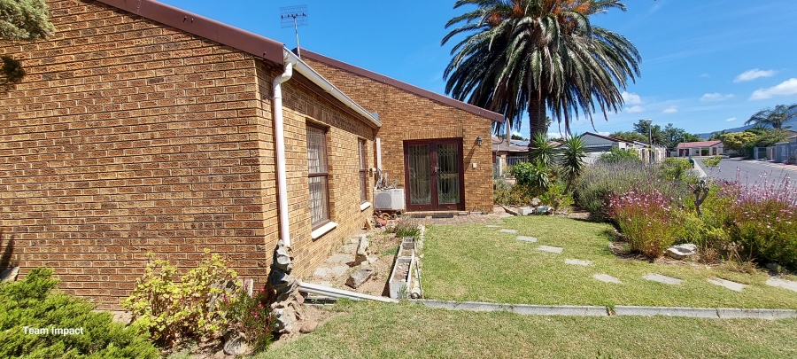 3 Bedroom Property for Sale in Twin Palms Western Cape